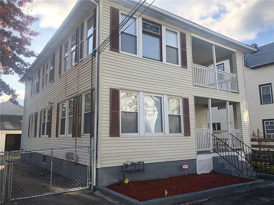1st image of 256-258 Waldo St
