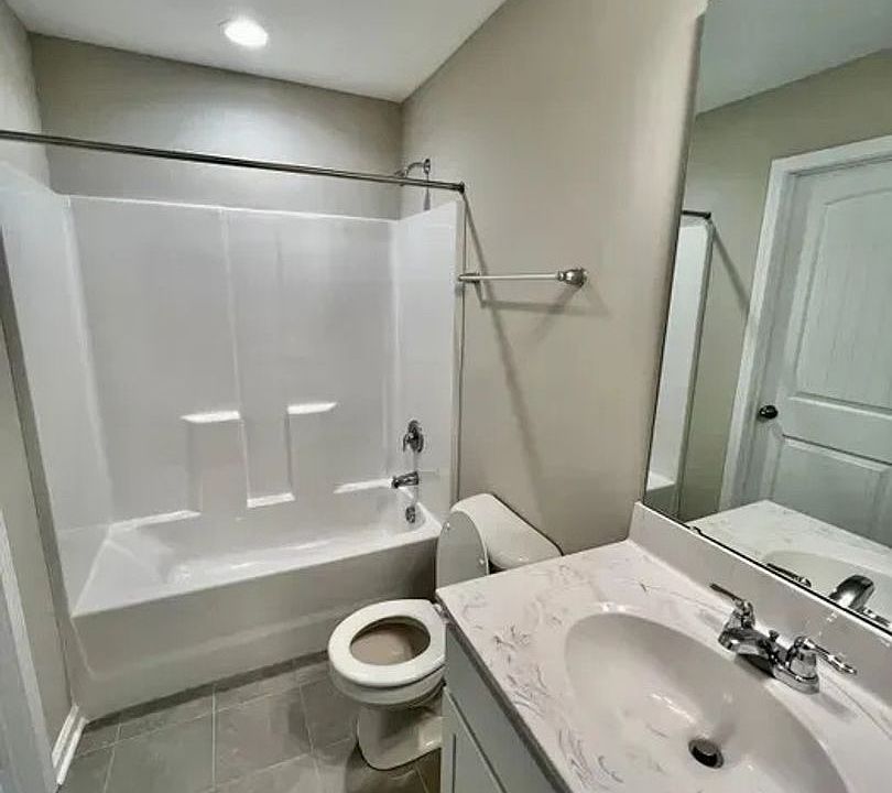2nd image of 3320 Slippery Elm Dr