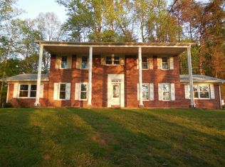 894 J B Dalton Rd, Ridgeway, VA 24148