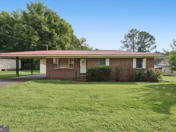 305 Pine St, Rockmart, GA 30153