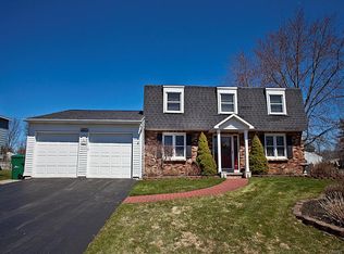 4139 Balboa Dr, Liverpool, NY 13090