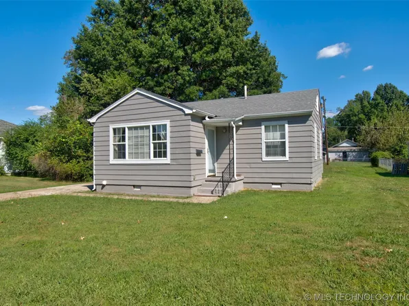 1422 Locust St, Muskogee, OK 74403