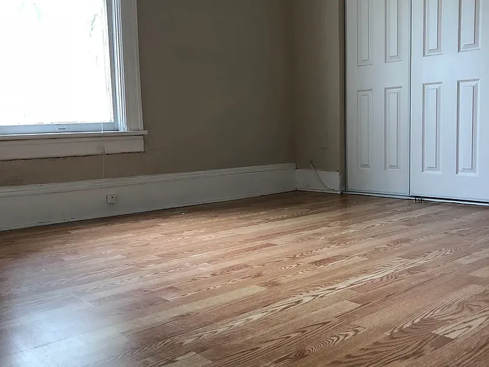 216 S Cedar Ave #5
