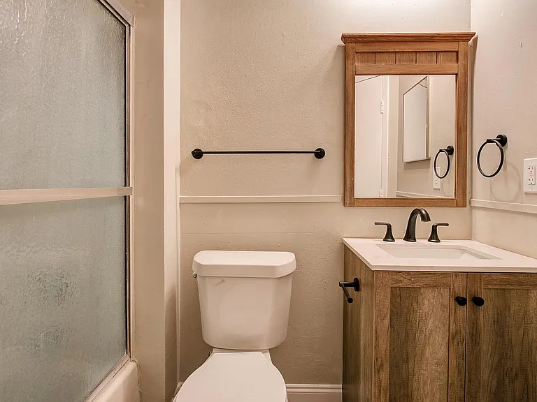 2363 Huntington Green Ct #5 — Photo 8
