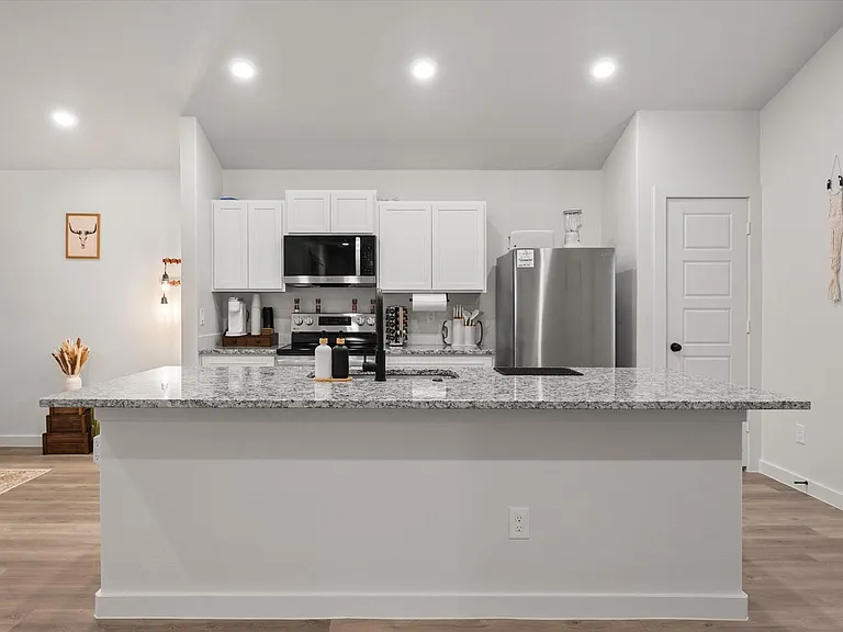 2133 Langford Ave — Photo 13