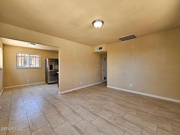 5th image of 6005 Tampa Ave