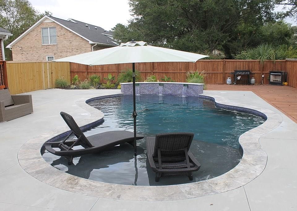 1st image of 2131 Hunter Creek Dr