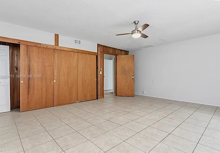 3910 NW 4th Ct — Photo 24