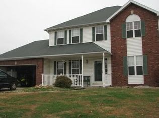 904 Rolling Meadows Dr, Maryville, IL 62062