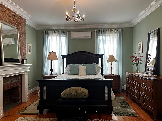 Rented by Oxford Property Group | media 19