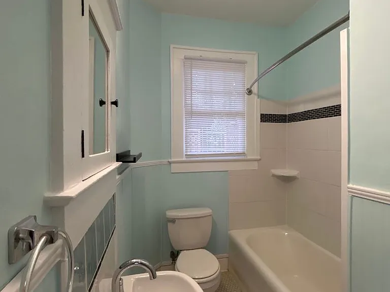 215 S Summit Ave — Photo 13