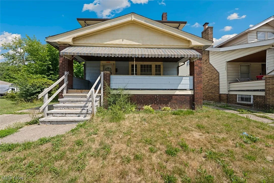 14915 Glendale Ave photo 1