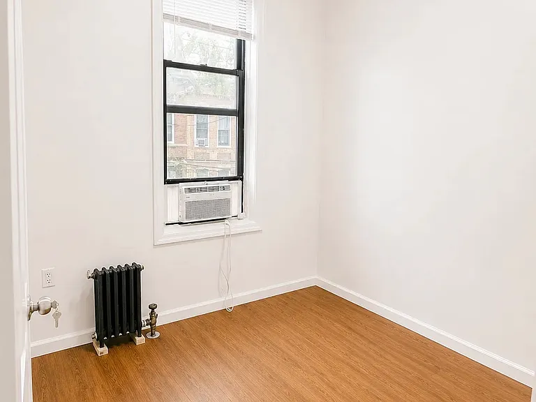 6075 67th Ave #2R — Photo 7