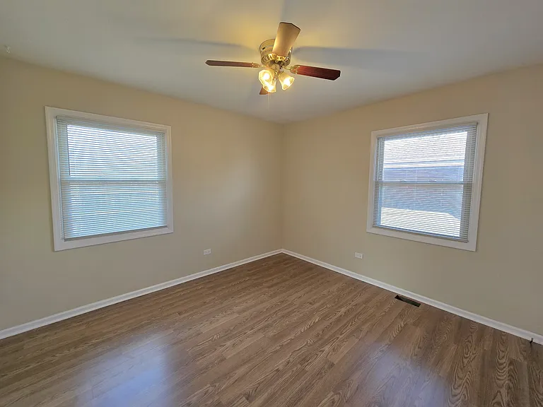 16731 Hilltop Ave — Photo 14