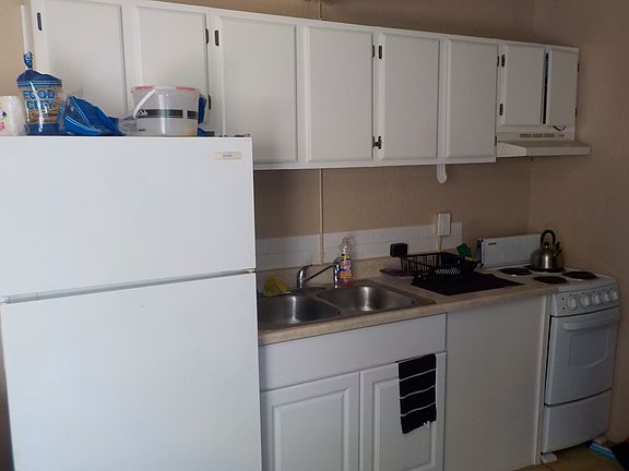 2nd image of 2411 S 6th Ave APT 10