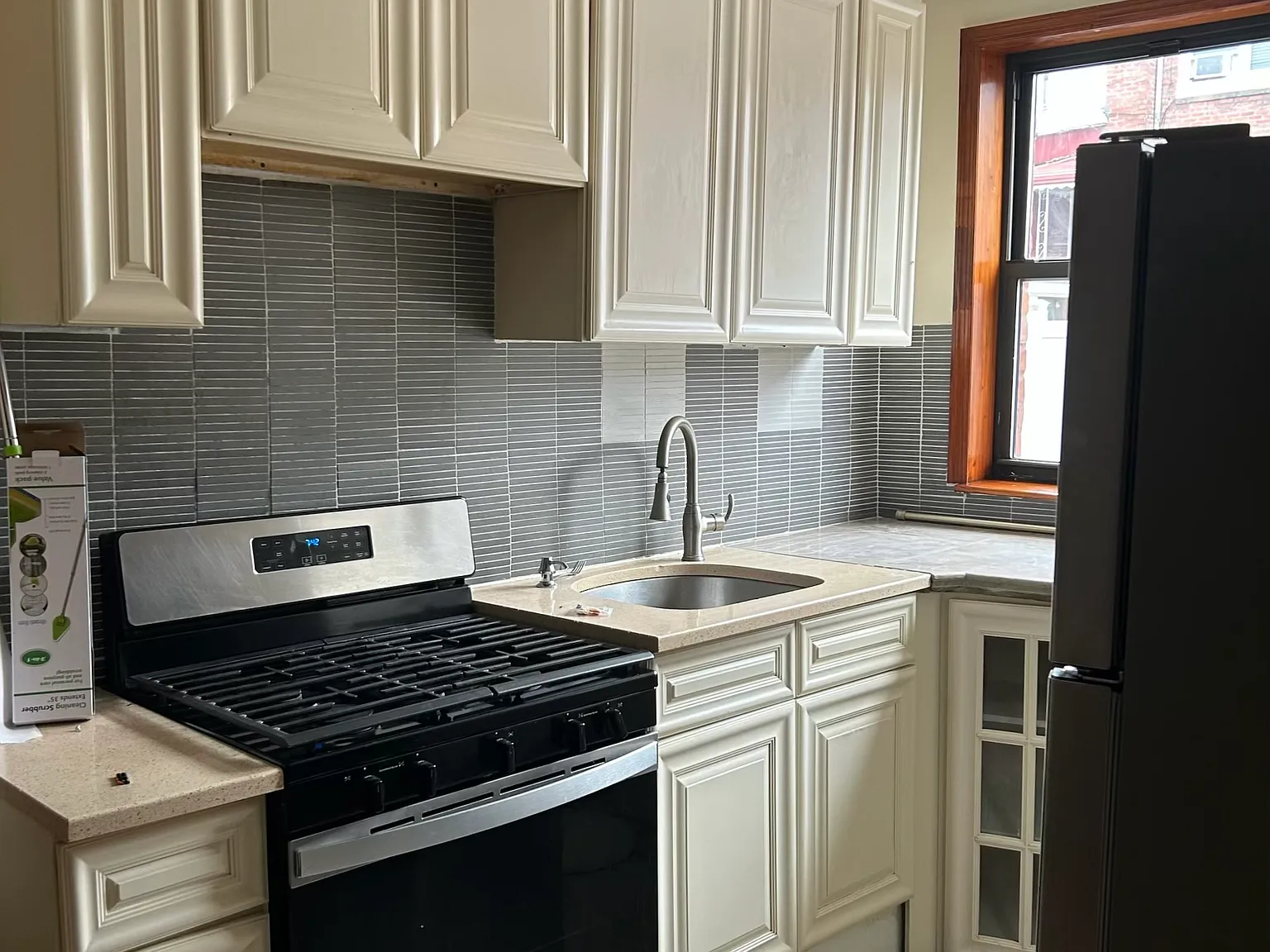 3 bed, $3,600 — Photo 4