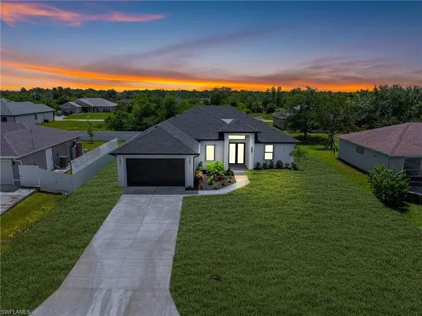 529 Kilgour AVE, LEHIGH ACRES, FL 33974