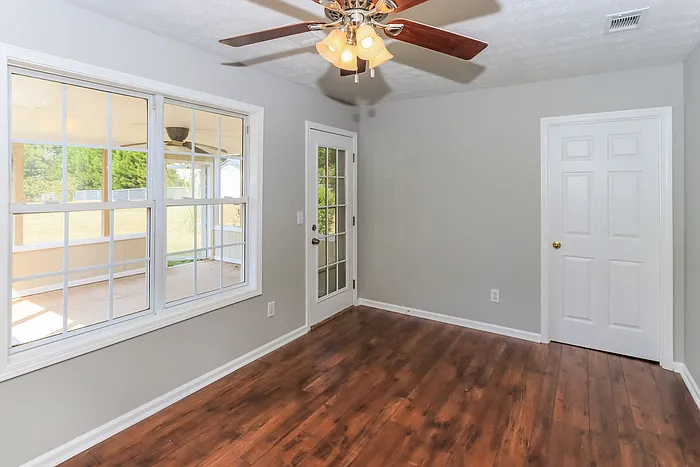 3 bed, 2.0 bath, 1632 sqft, $1,845 — Photo 4