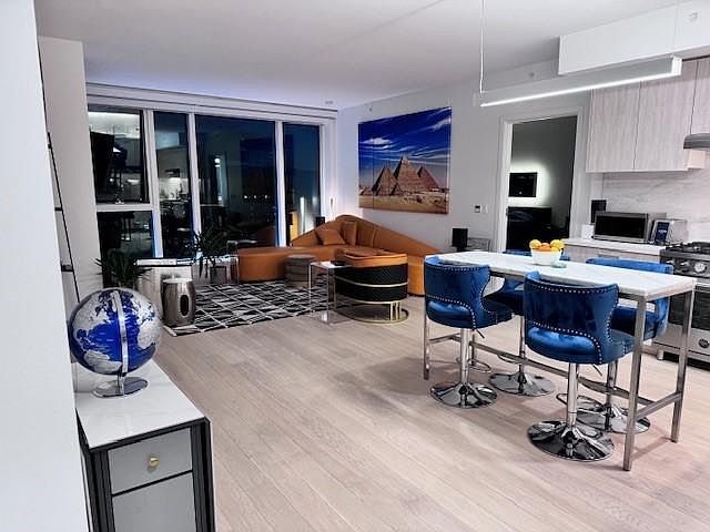 dinning living room area