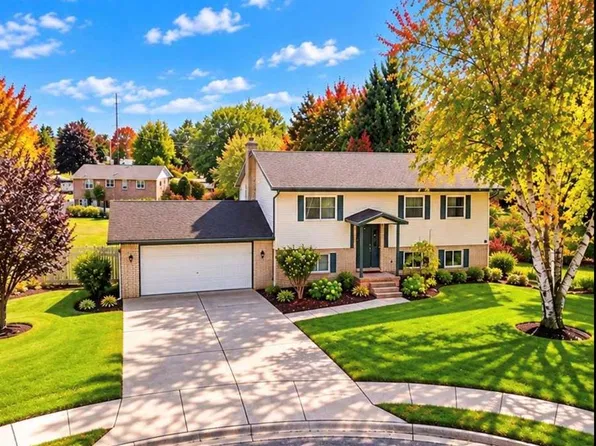 7806 Kay Ct, Almont, MI 48003