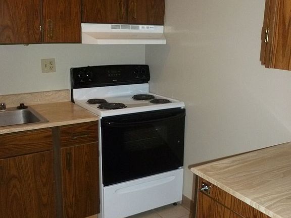 4th image of N111W15655 Vienna Ct #17