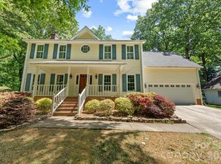 2726 Kirkholm Dr, Matthews, NC 28105