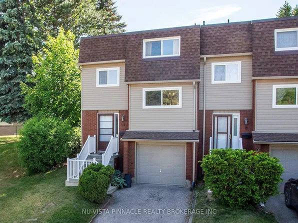 285 Bluevale St N #13, Waterloo, ON N2J 4L8