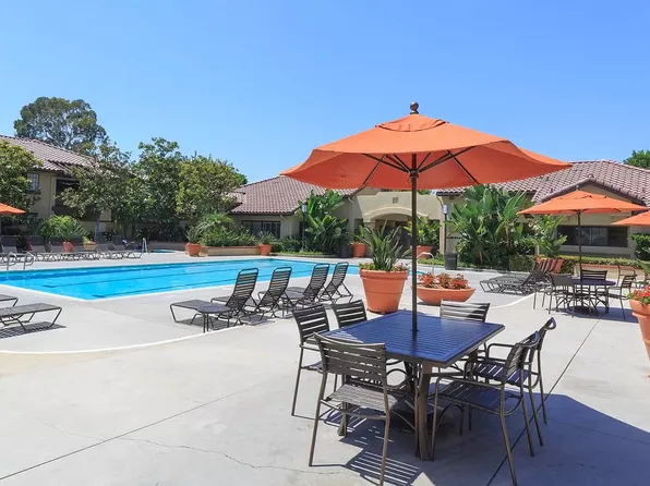 Woodside Garden Apartments, 1071 Walnut Ave #B6e9aa756, Tustin, CA 92780