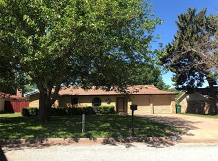 1504 Hillcrest Dr, Graham, TX 76450