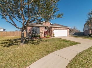 7303 White Lane Ct, Pearland, TX 77584