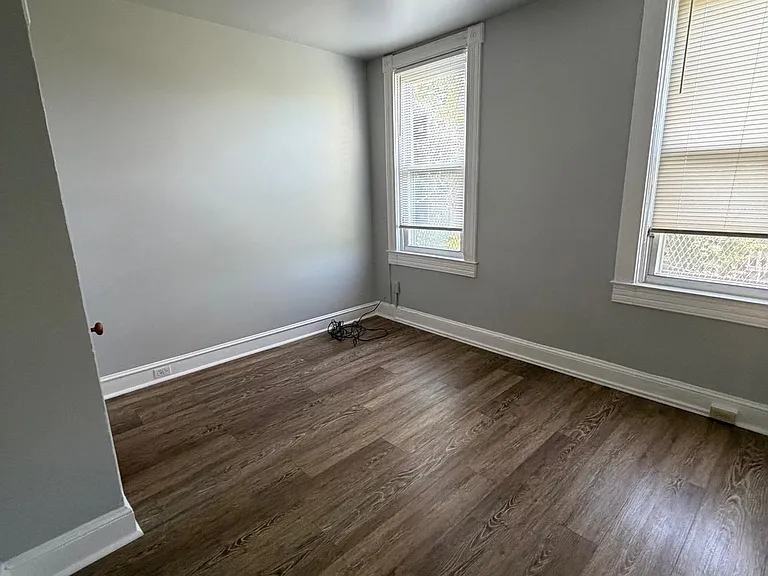 2753 Rayner Ave — Photo 3