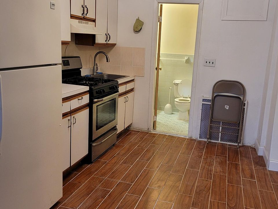 2nd image of 3688 Shore Pkwy #1