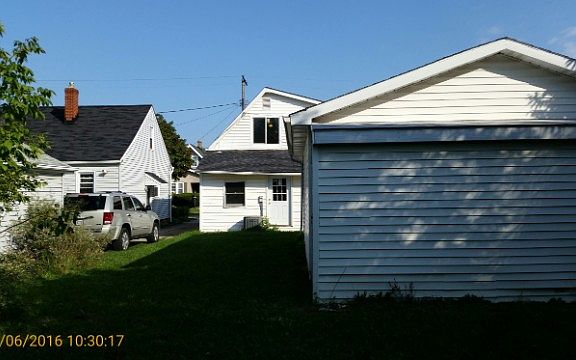 3rd image of 21128 Goller Ave