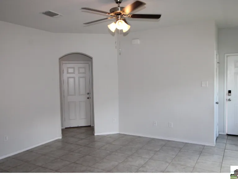 2551 Pintail Loop — Photo 3