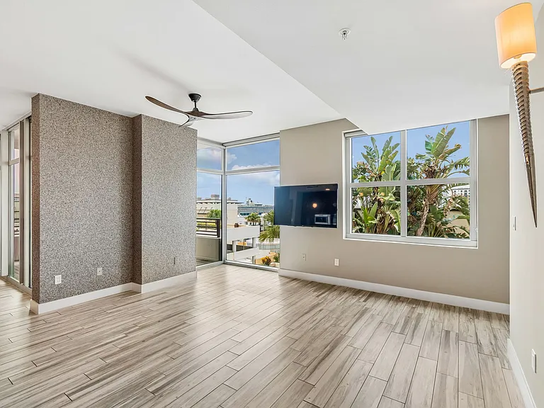 1120 E Kennedy Blvd #1030 — Photo 11