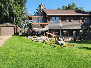 1434 33rd St SW, Watertown, SD 57201