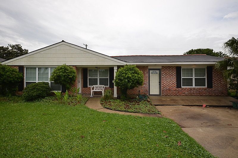 1st image of 3616 Academy Dr