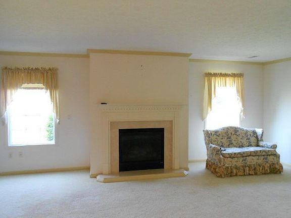 3rd image of 1741 Deermeadow Ct