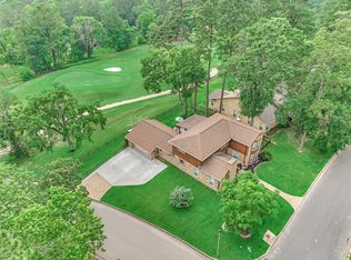 660 Hillcrest Dr, Huntsville, TX 77340