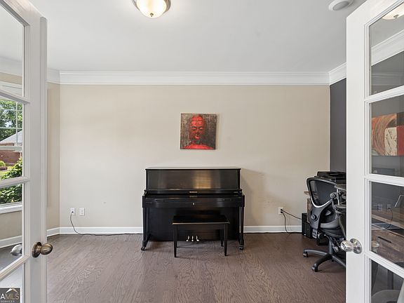 5th image of 4470 Skylark Ln