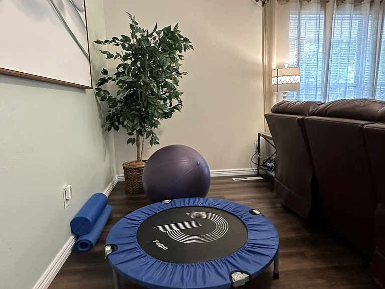 1007 Tesla Dr — Photo 10