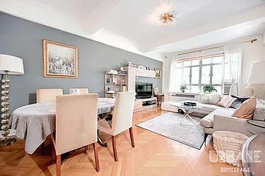 Rented by Urbane Brokerage