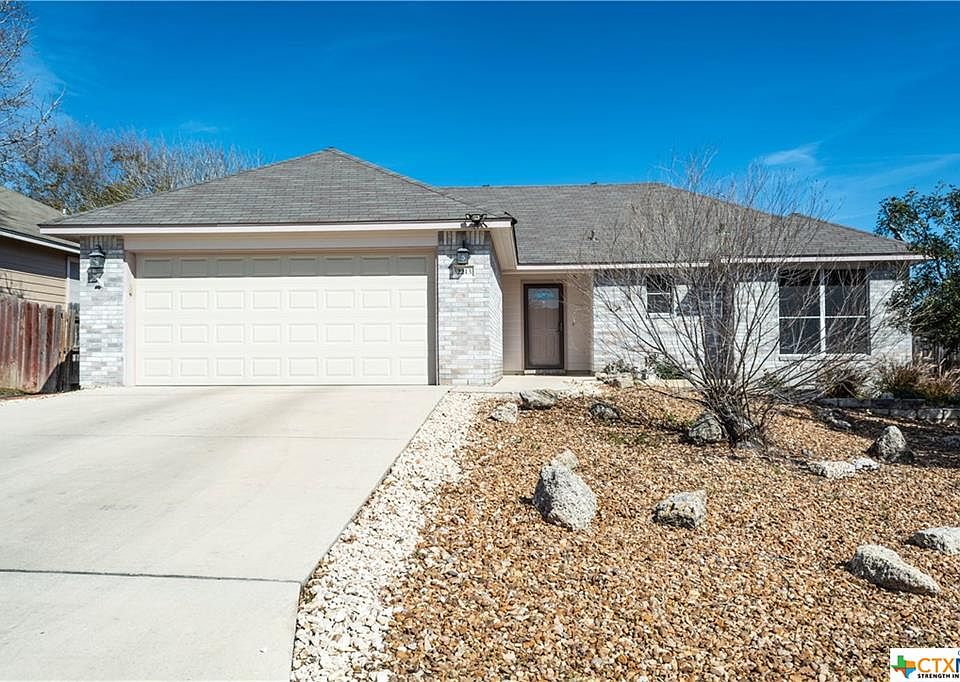 1st image of 2213 Bentwood Dr