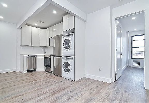 2nd image of 219 13th St #20A