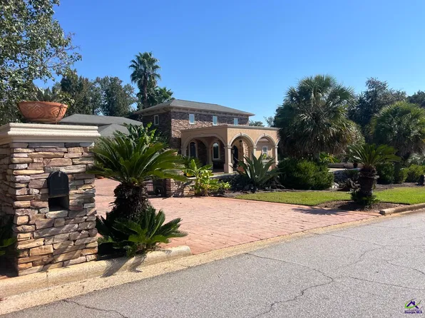 100 Country Ln, Kathleen, GA 31047
