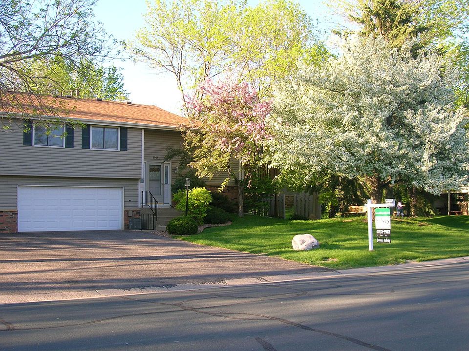 2nd image of 1305 Kolstad Ln