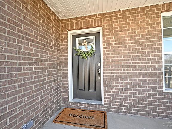 3rd image of 9582 Opal Ln