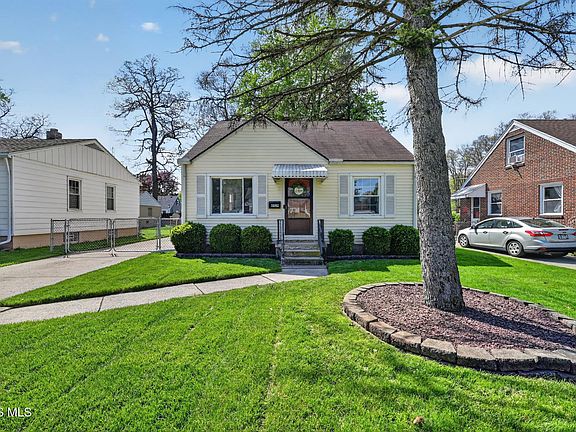 5th image of 4929 Luann Ave