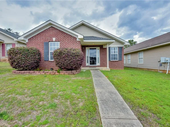 7520 Findleys St, Northport, AL 35475