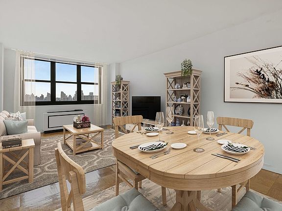 3rd image of 200 E 72nd St APT 11C